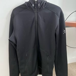 Arc’teryx Men’s Hoodie (L)